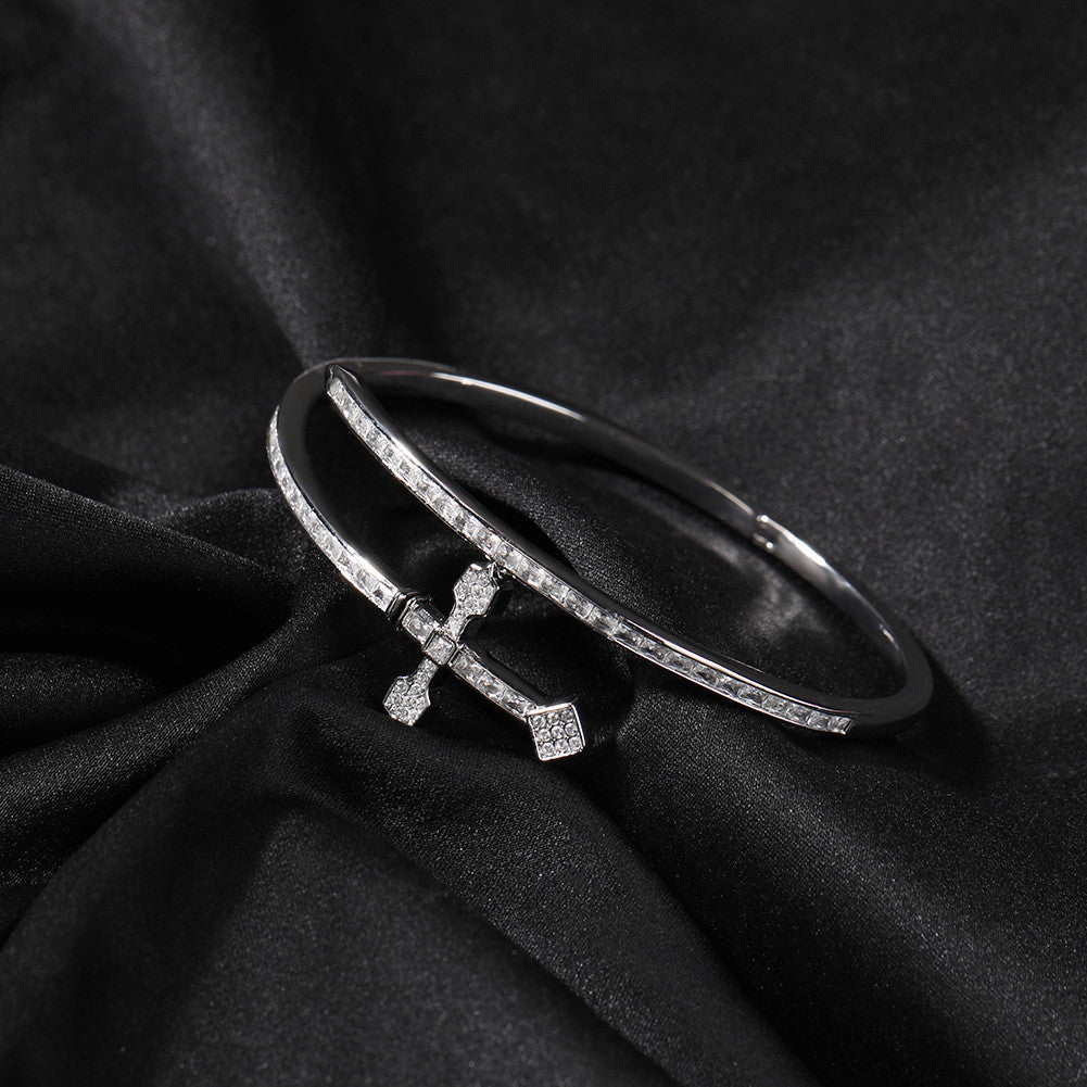 Bracelet épée de justice