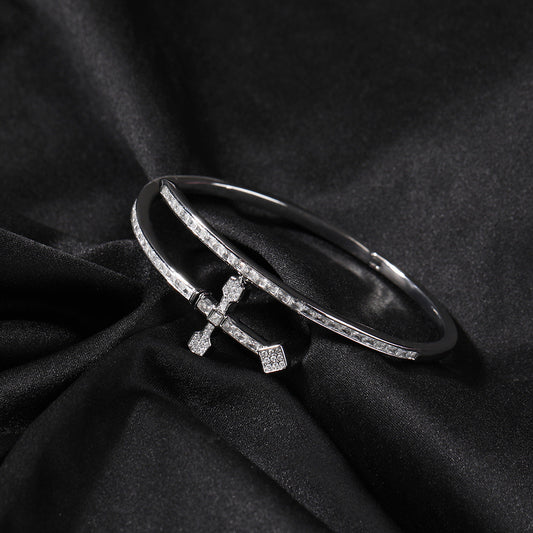 Bracelet épée de justice